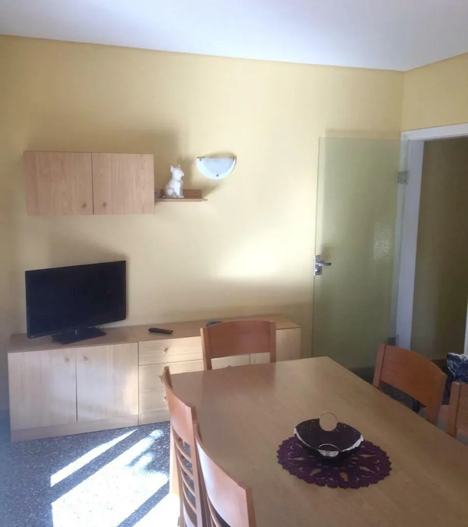 Apartment Carrer De Rodriguez Pomatta